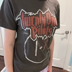 21 Pilots concert tee
